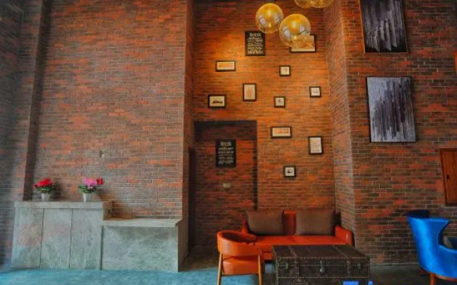 James Joyce Coffetel (Wuhan Xudong Xujiapeng Metro Station)