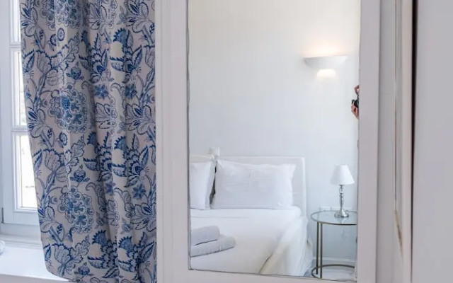 Hydra Hotel