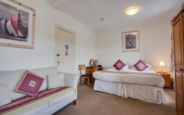 West Loch Hotel
