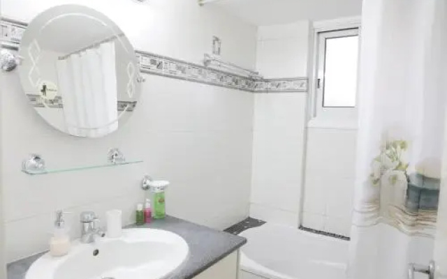 European Uni Apartment