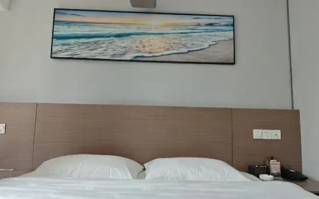 Pingtan Yanyu Hotel (Pingtan Longfengtou Seashore Resort)
