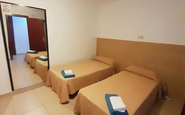 Hostal Lloret Playa