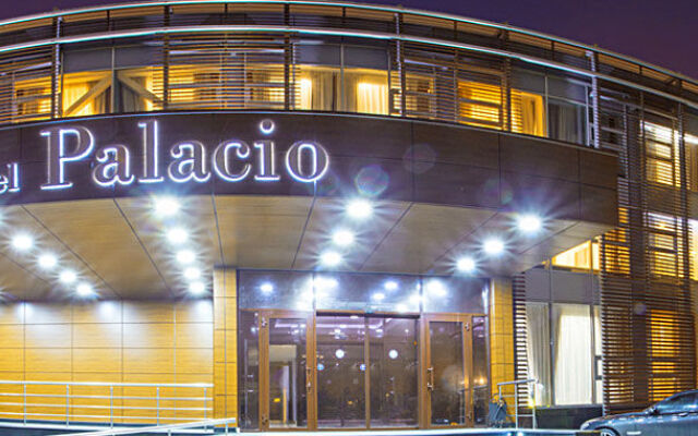 Гостиница Grand Palacio вид на фасад