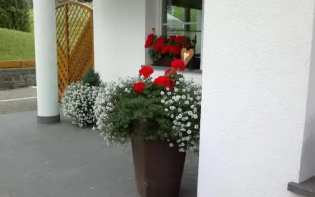 Apartments Antines