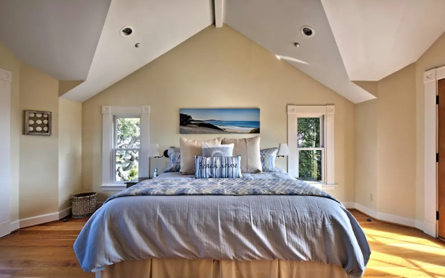 3715 Bliss by the Sea