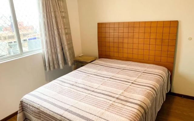 Apartamento Itapema na Av principal à 50 m da praia