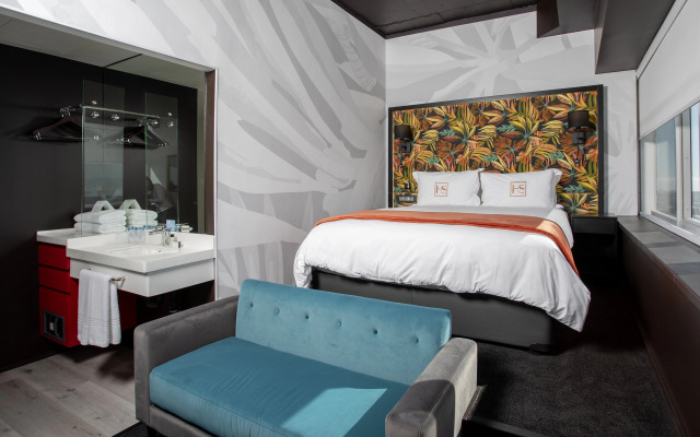 Hotel Sky Cape Town