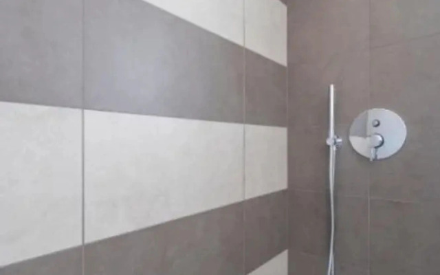 Newly Renovated Modern two Room Apartment