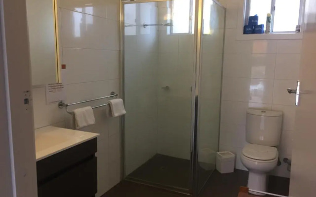 Buffalo Motel and Country Retreat