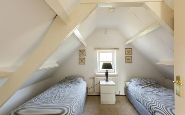 Tasteful Holiday Home in Wemeldinge near Sea