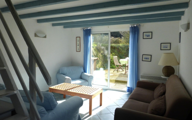 Cosy House Just Steps Away From the sea