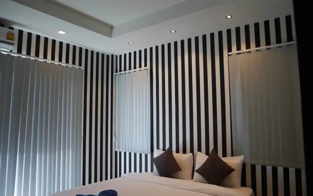 The Ville Jomtien Pool Villa By Larsen