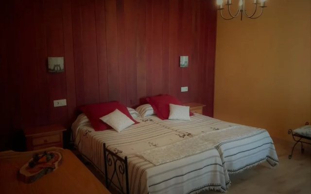 Casa Rural Los Halcones(CASA RURAL LOS HALCONES)