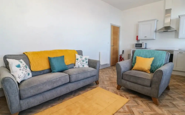 Apartment 6