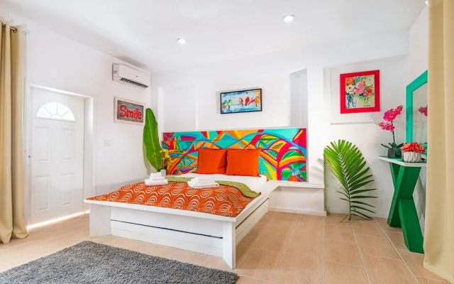 Studio 7 in Caprice Community