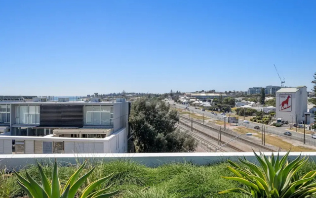 Stylish 2-bed Apartment With Rooftop BBQ Access