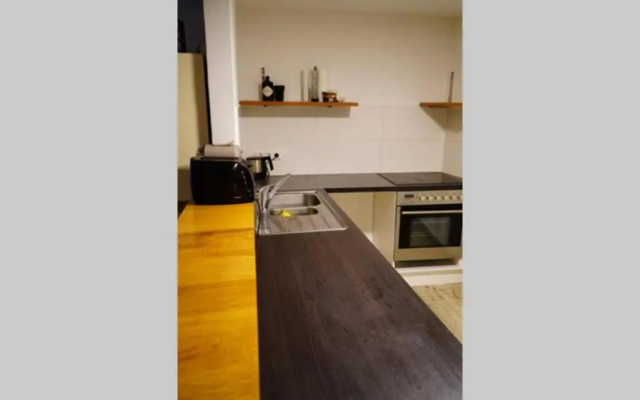 Gemutliche 3-Zkb Wc Souterrainwohnung in Bestlage