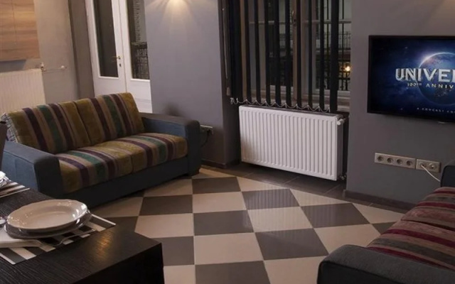 Osiris Apartments