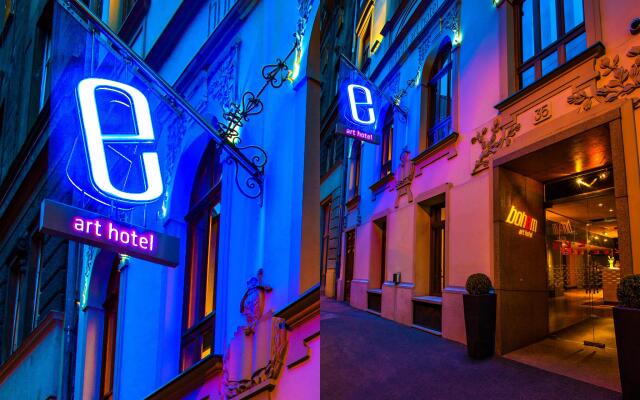 Bohem Art Hotel вид на фасад