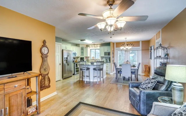 Auburndale Vacation Rental w/ Yard & Lake Views
