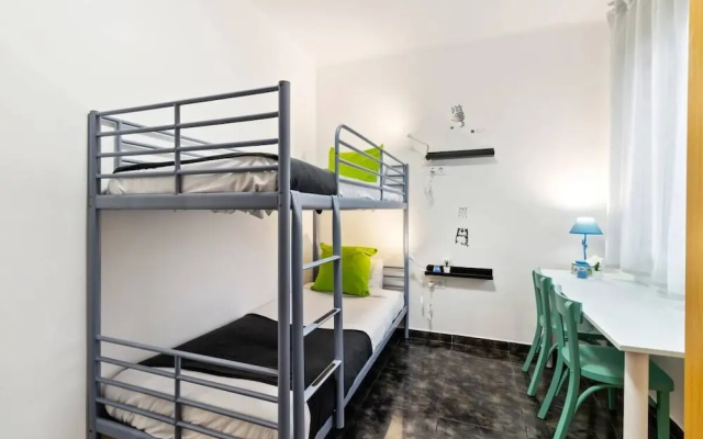 Cozy 3bed Flat With Balcony Close to Plaza España