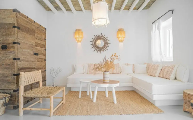 Makarias Traditional Luxury Villas