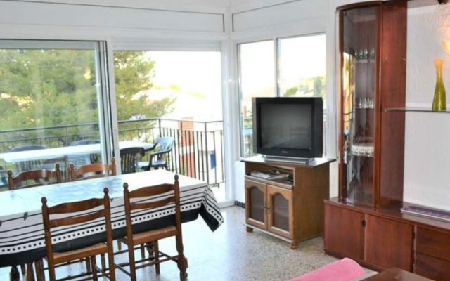 106029 - Apartment in  Llançà