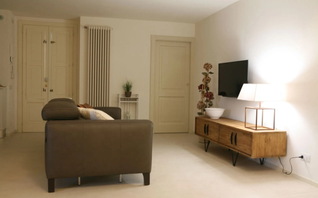 Le Tre Vie Apartment & Room