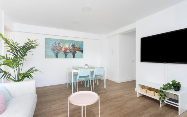 Home2Book Charming Center Apartment Santa Cruz