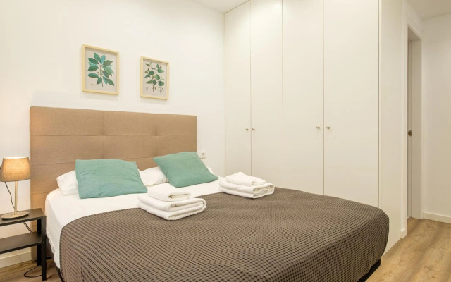 Bright & Very Comfortable Apartment
