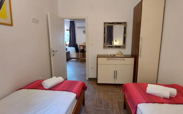 Kandarola Resort