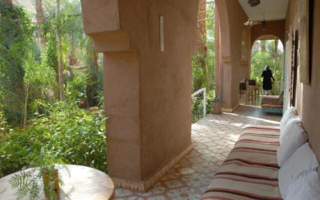 Отель Villa Zagora Ma Villa au Sahara Марокко, Загора - отзывы, цены и фото номеров - забронировать отель Villa Zagora Ma Villa au Sahara онлайн вид на фасад