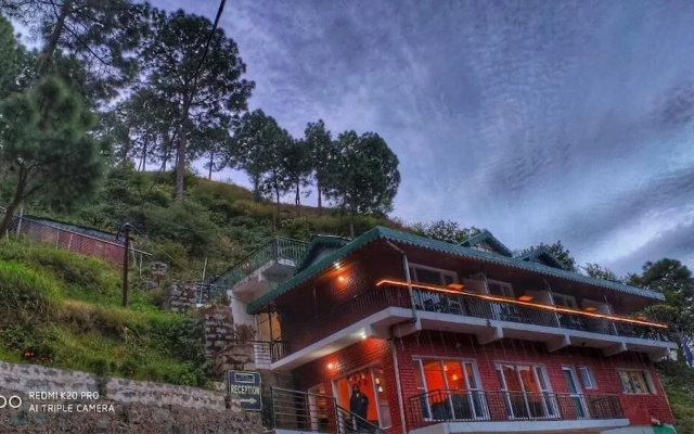 Safarmaina Resort