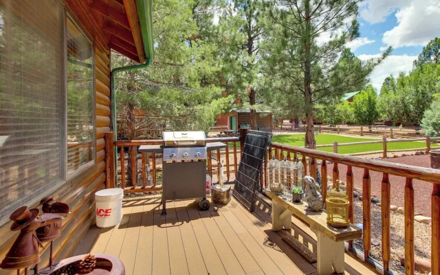 Near Hiking Trails: Heber-overgaard Haven w/ Deck!