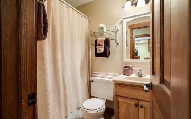 Ski Inn 325