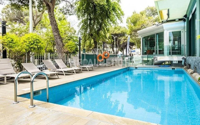 Hotel Montecarlo