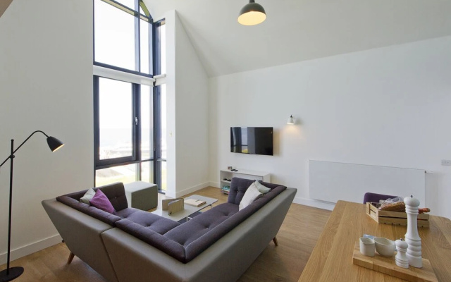 Buckie - 2 Bed Luxury Apartment