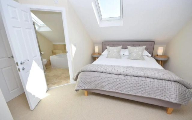 The Parlour , Emsworth
