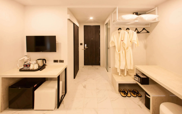 We Terminal Hotel