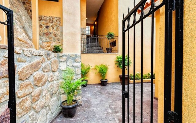 Отель Casa Cathleen Мексика, Педрегал - отзывы, цены и фото номеров - забронировать отель Casa Cathleen онлайн вид на фасад