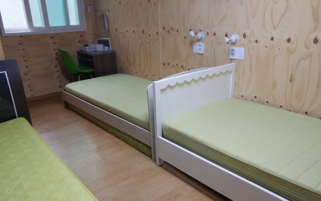 Gold Guesthouse