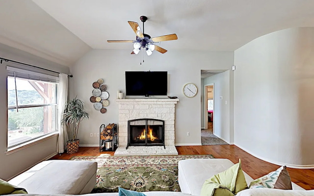 10807 Dripping Springs - 3 Br Home