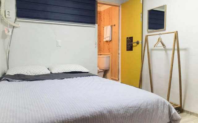 24 Guesthouse Jongno Tower