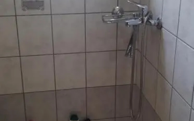 3 bedrooms house