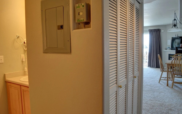 Waters Edge 112 - 1 Br Condo