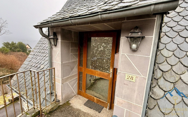 Mountain Retreat for 12 in Murat-le-quaire