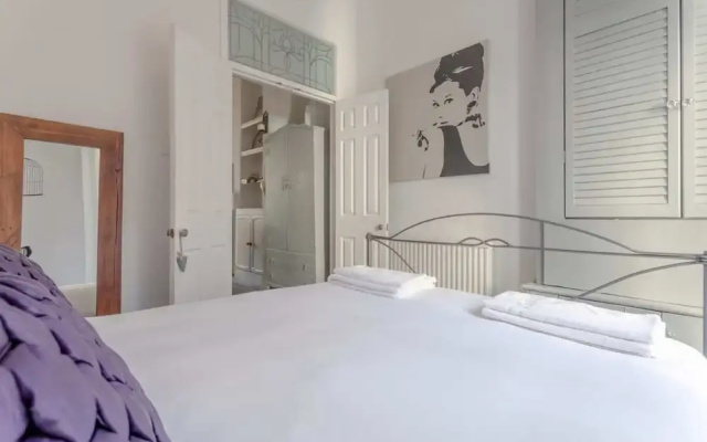 Stylish Apartment near Battersea Park
