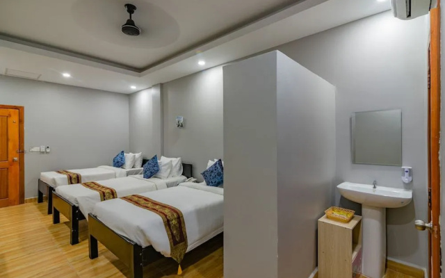 MidCity GoldenTown Hotel