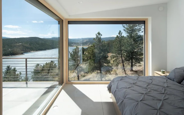 Timberline Haus 3 Bedroom Home by RedAwning