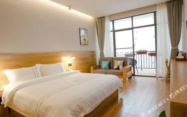 Yinian Hostel